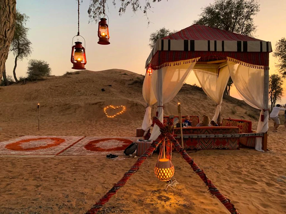 Romantic Dune Dinner Abu Dhabi